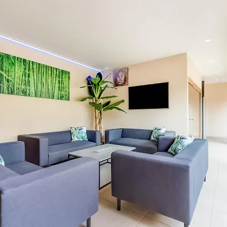 Lush With And Wellness Holiday home *