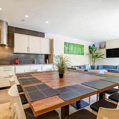 Lush With And Wellness Holiday home