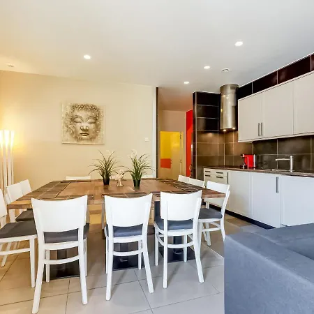 Holiday home Lush With And Wellness
